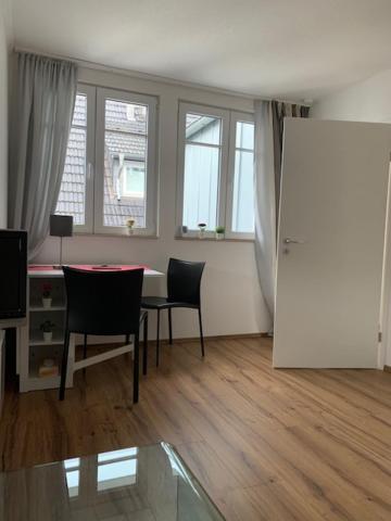Zentrales Dachgeschossapartment In Leichligen Leichlingen Esterno foto