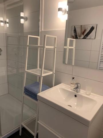 Zentrales Dachgeschossapartment In Leichligen Leichlingen Esterno foto